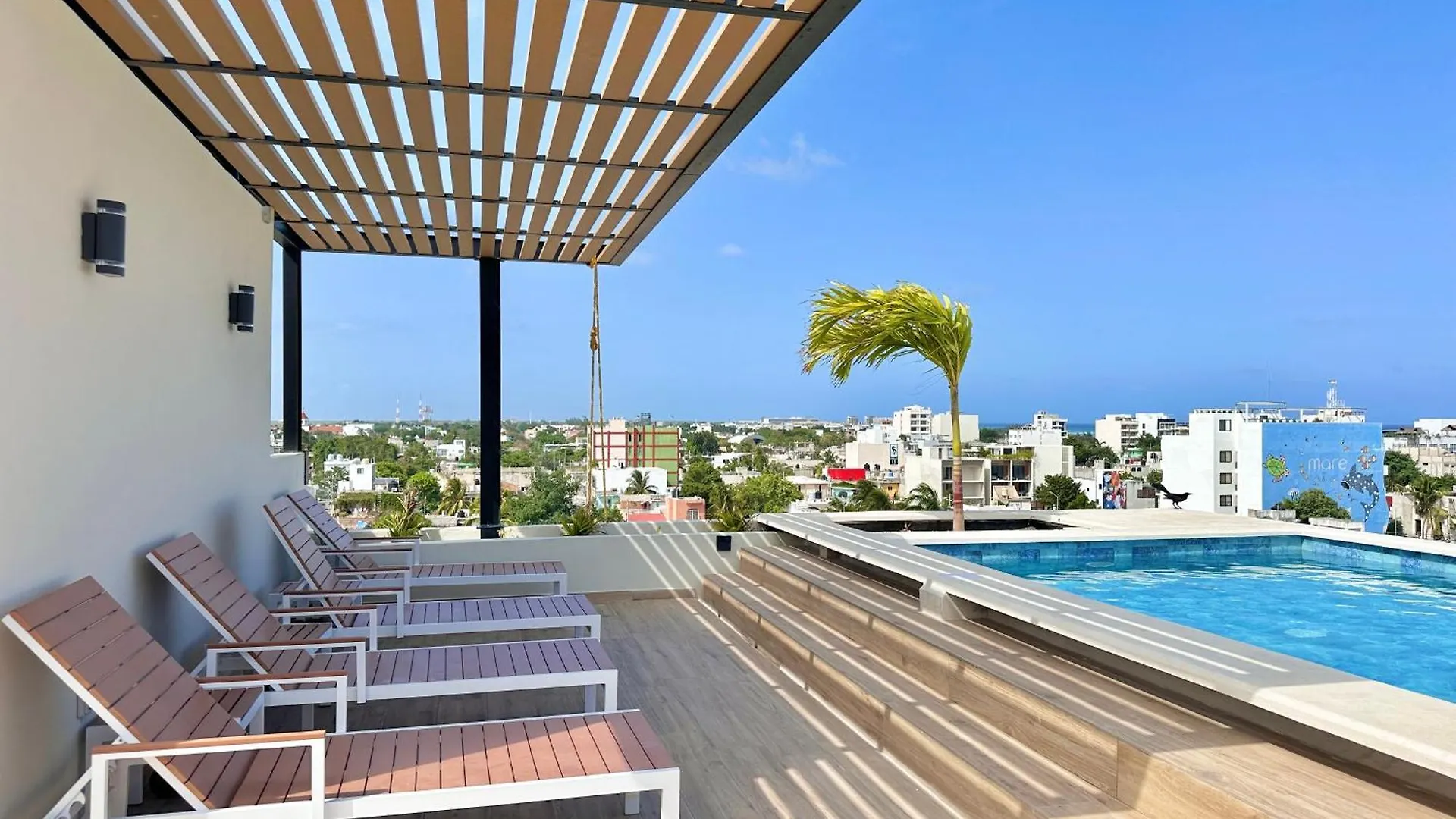 Levitat Hunah Playa del Carmen